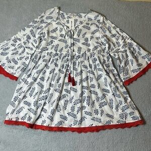 White Waves Top Women Small Medium Oversized Lace Trim Split V‎ Neck Tie Up NEW